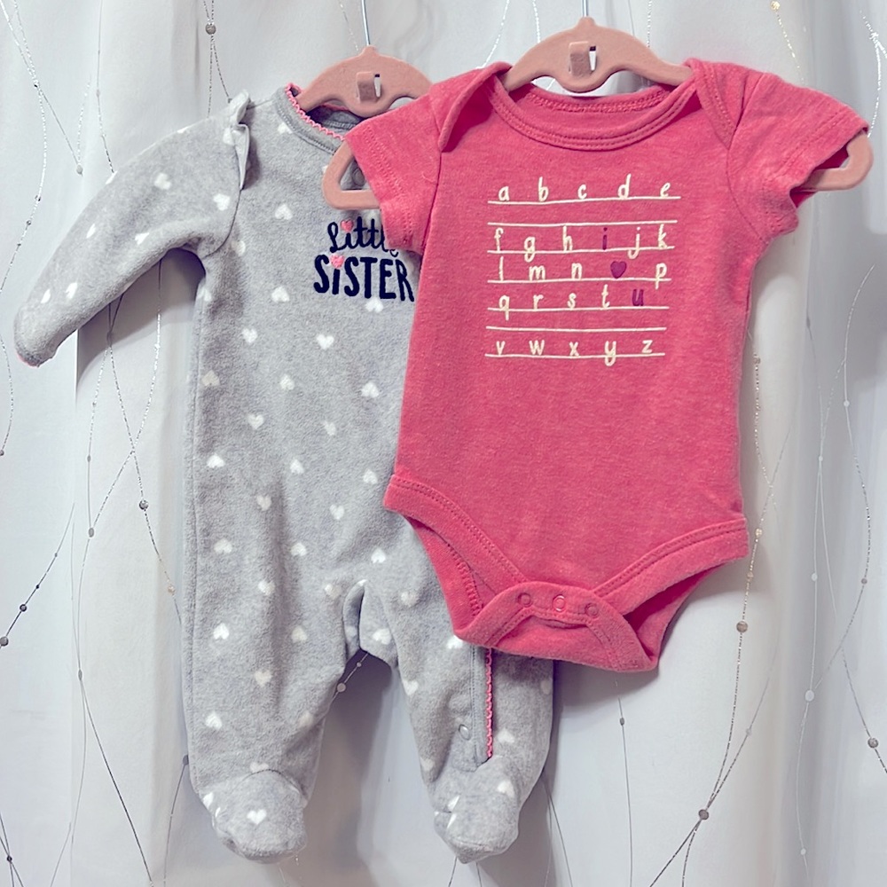 Newborn lot | gray heart print “little sis” bodysuit & abcs graphic print onesie